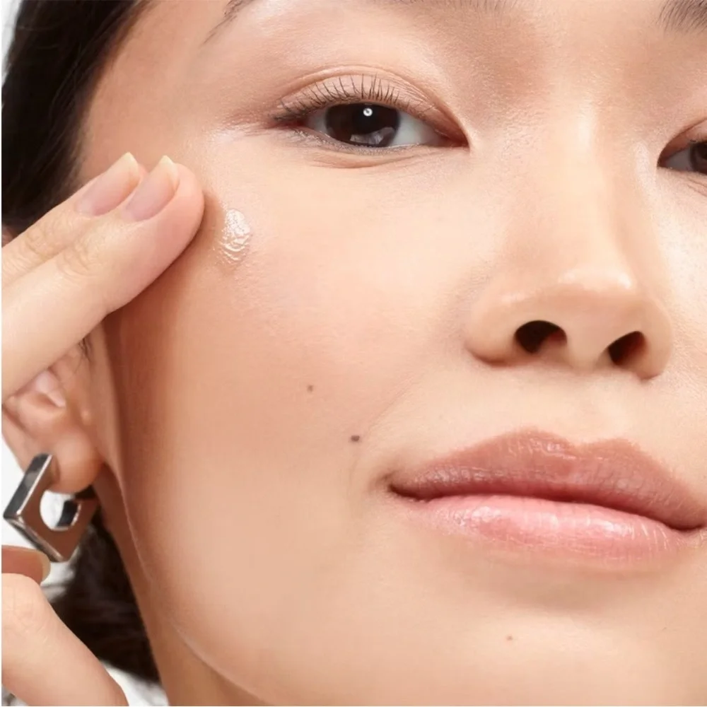 Glossier Sheer Cloud Paint Cheek Color Seamless Bronzer - Sail